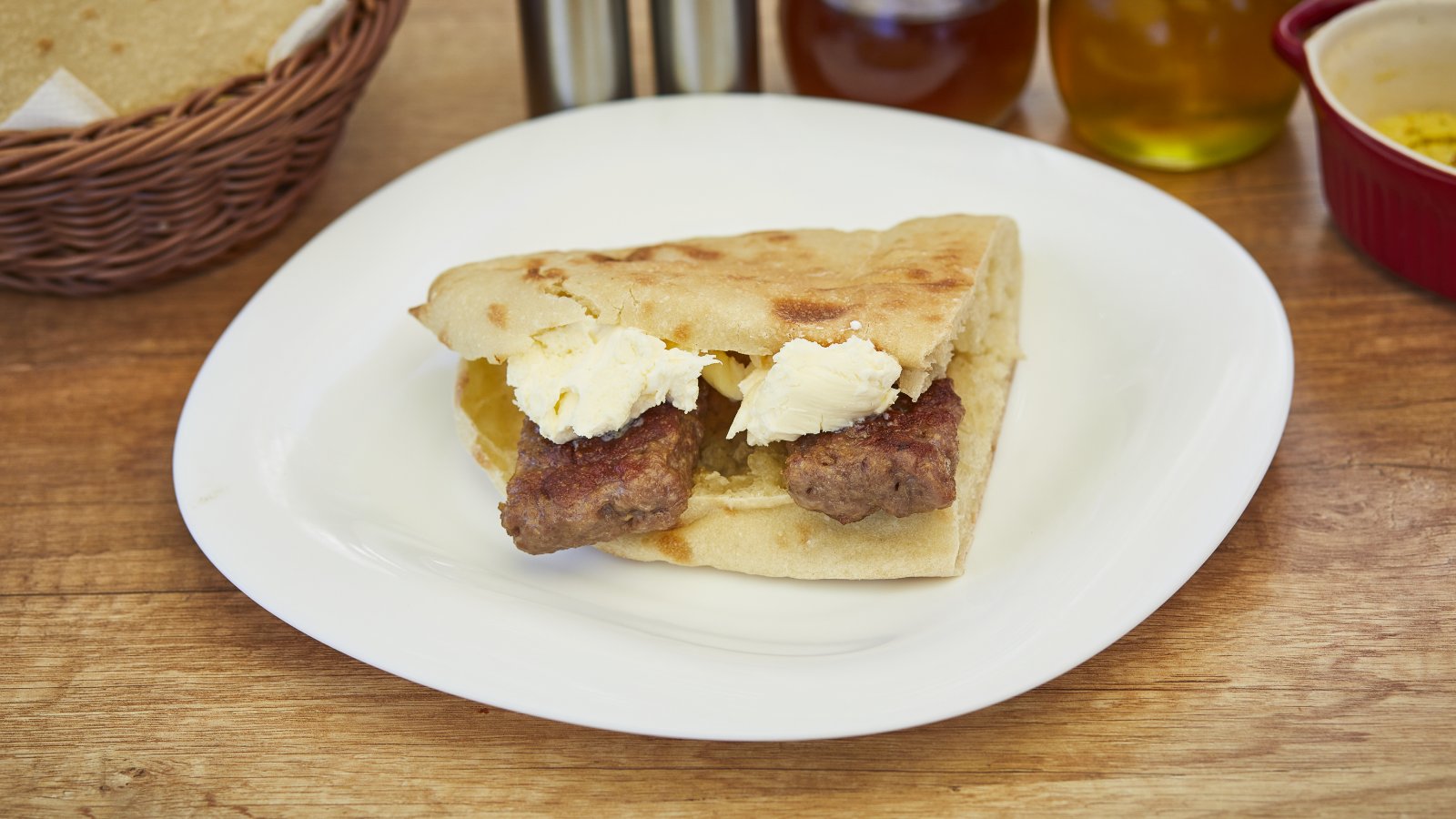 Mali banjalučki ćevap u somunu